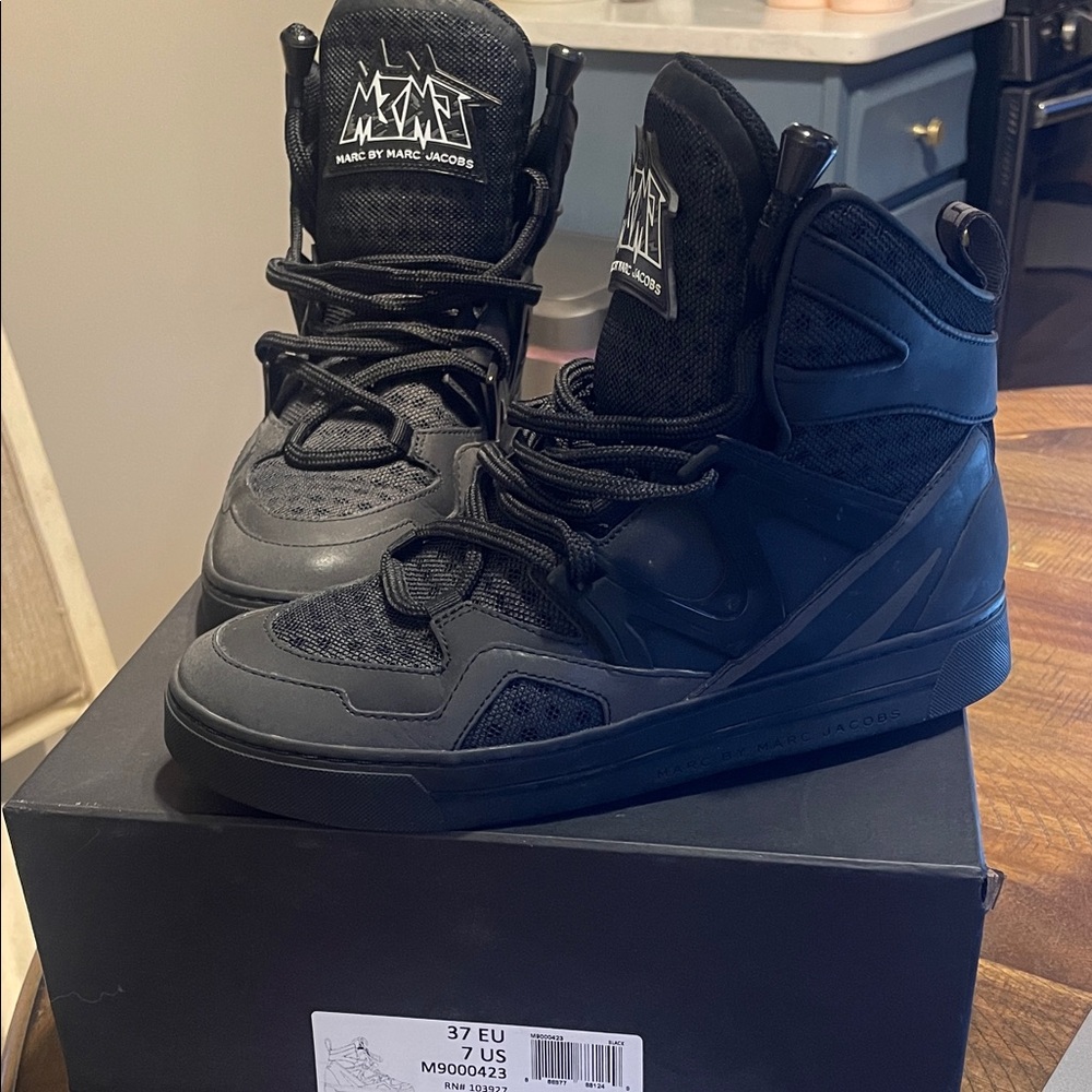 Marc Jacobs Dark High-Top Sneakers